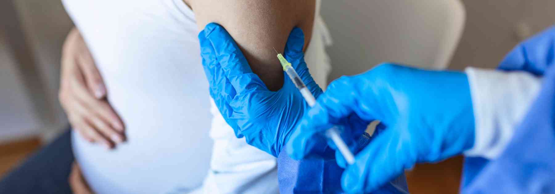 Pregnant women are entitled to a free NHS Covid jab